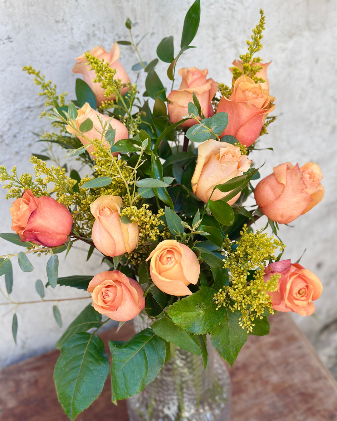 Ramo de 12 Rosas - Elige tu color