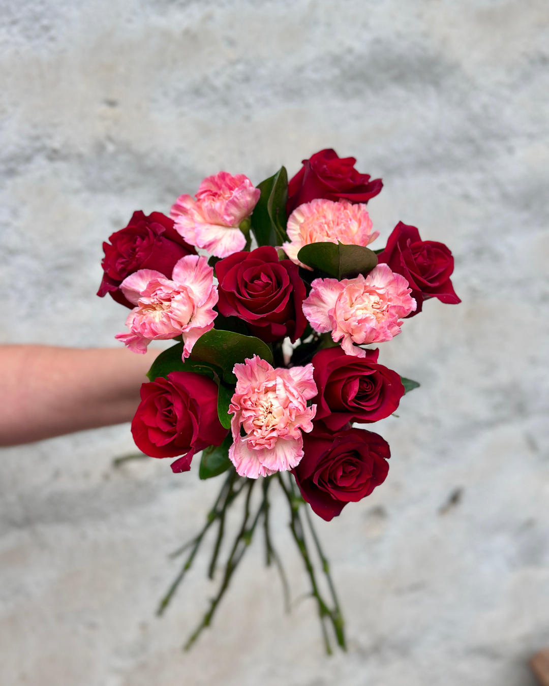 Ramo de Rosas y Claveles