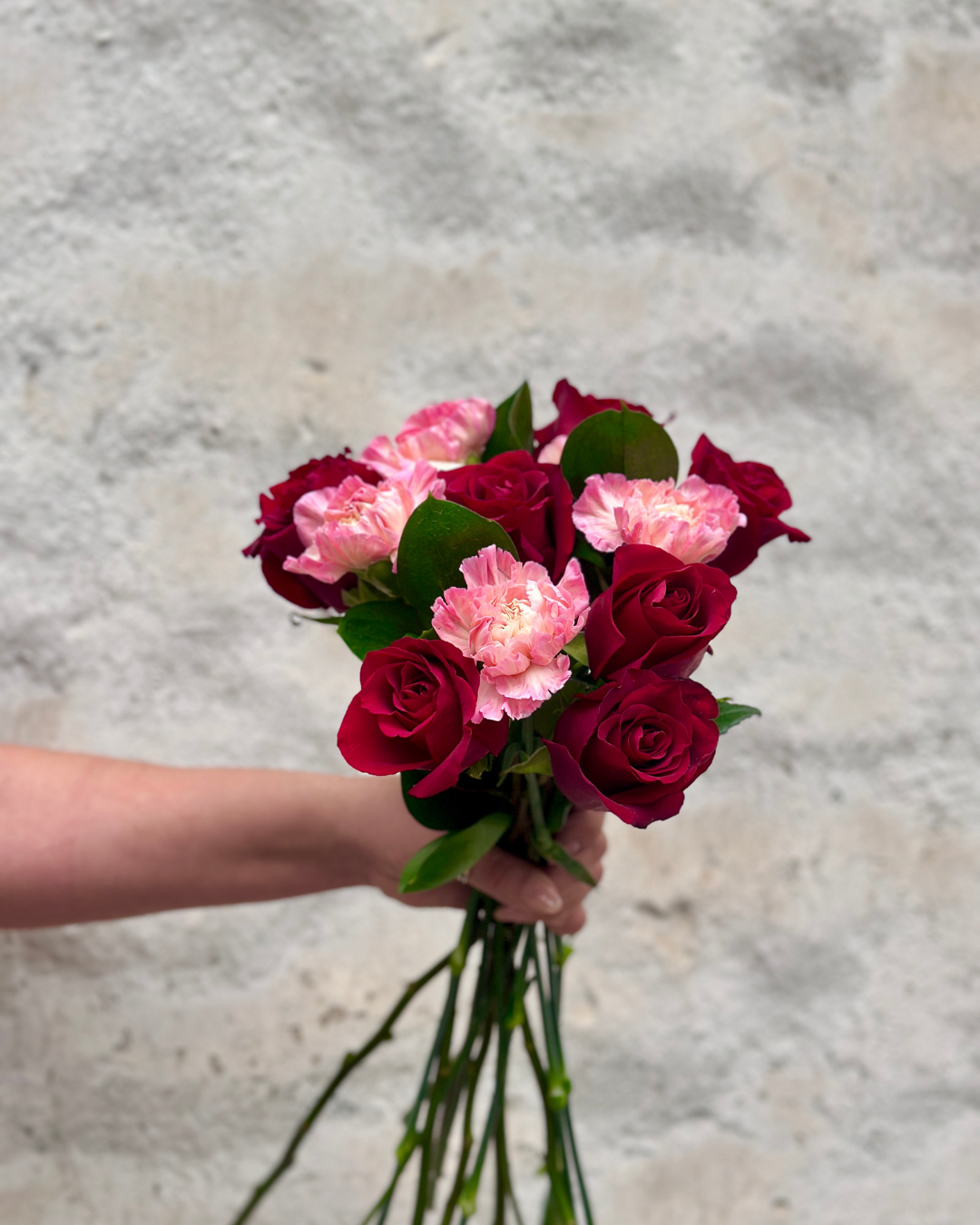 Ramo de Rosas y Claveles