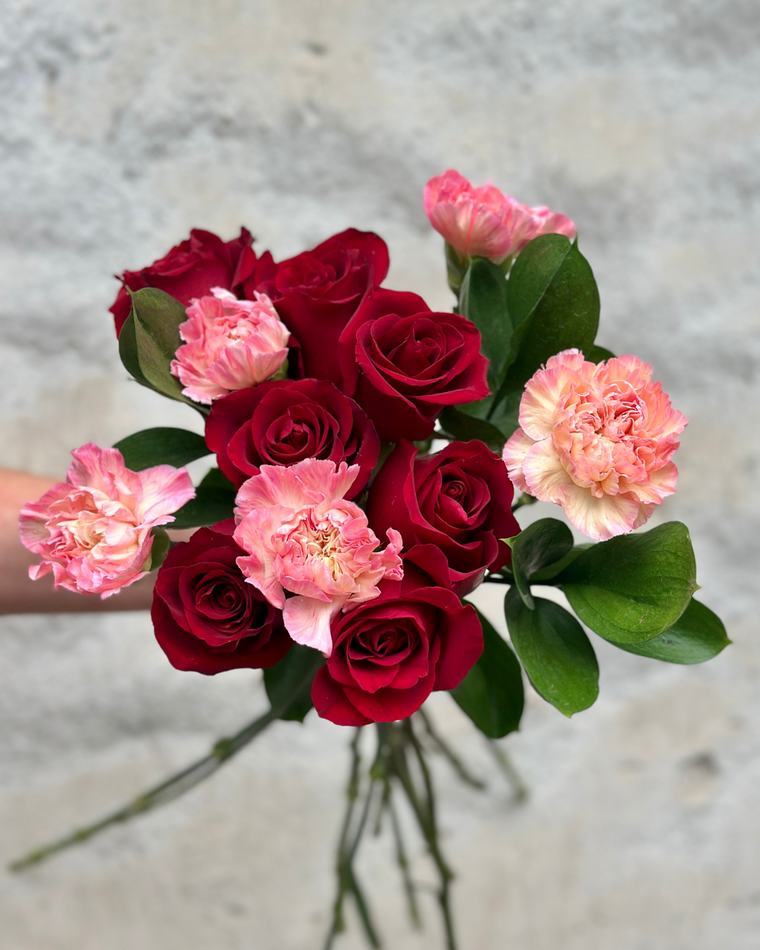 Ramo de Rosas y Claveles