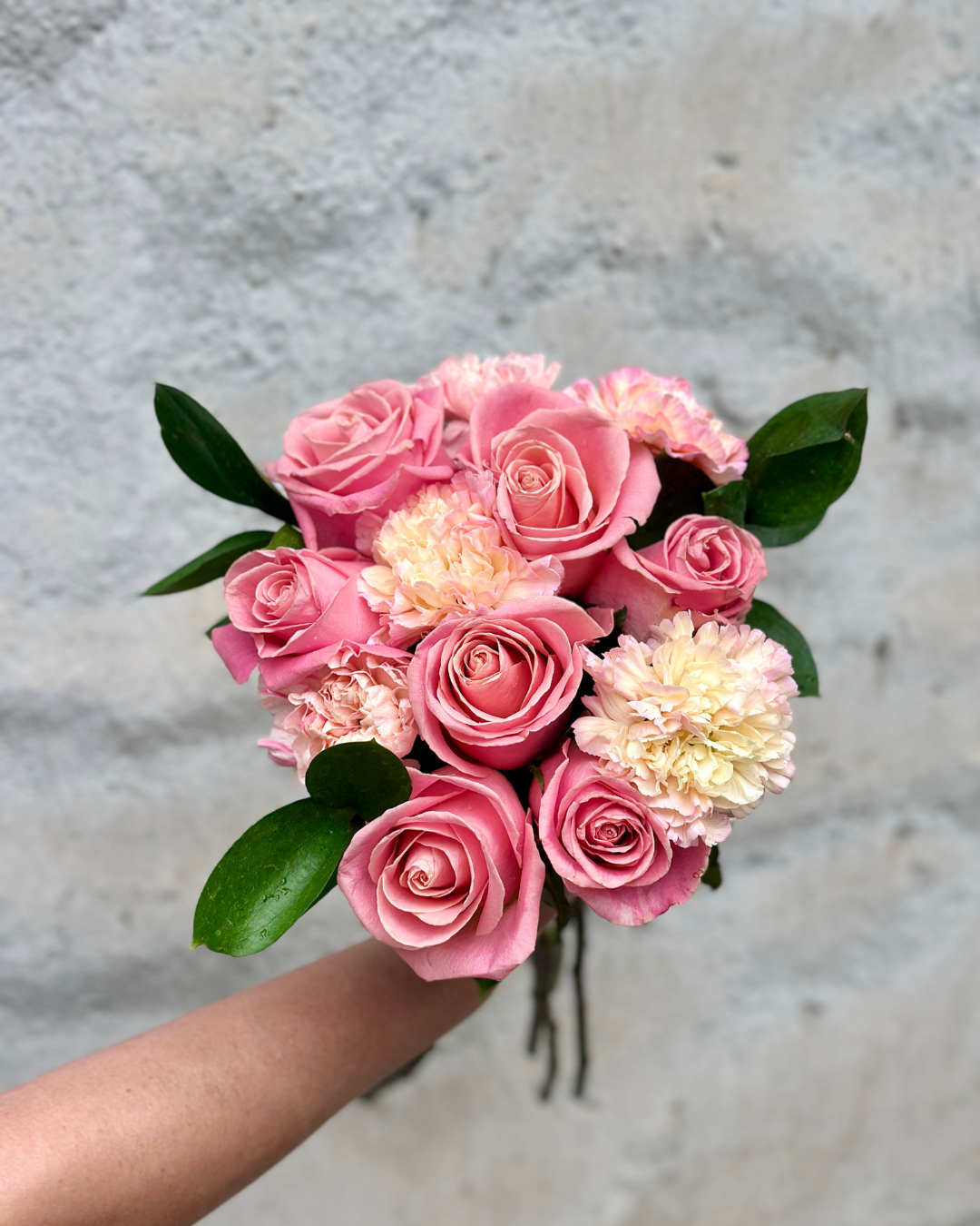 Ramo de Rosas y Claveles