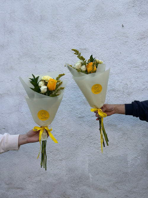 Ramo Cucurucho Amarillo